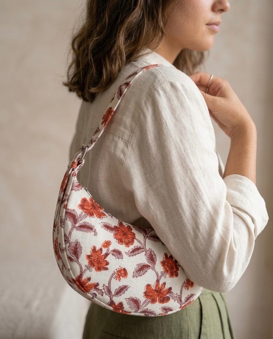 Exquisite Hand-Blocked Cotton Shoulder Red and White Bag – Premium Leather Lined Accessory