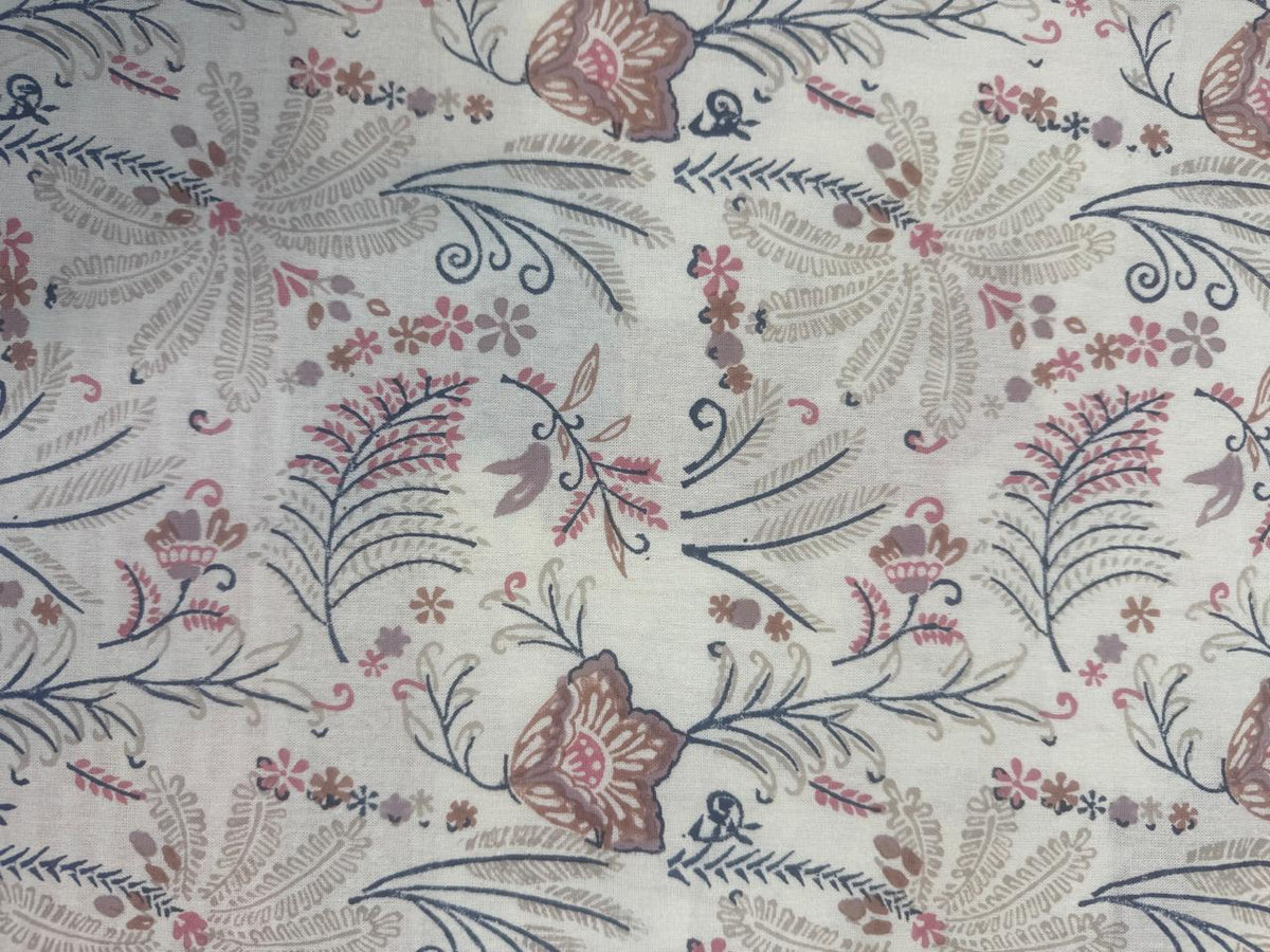 Hand Block Printed Pink & White Table Linen Set – Table Cover, Runner, Placemats & Napkins | Tablecloth